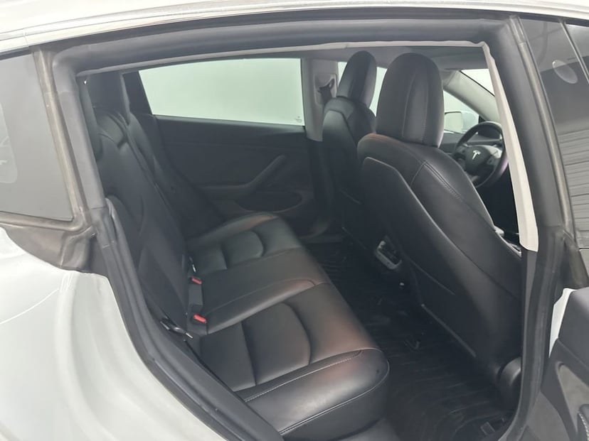 2019 Tesla Model 3 - Image 19