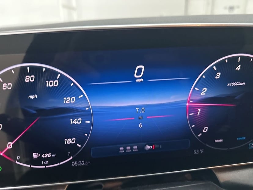 2026 Mercedes-Benz GLC - Image 12
