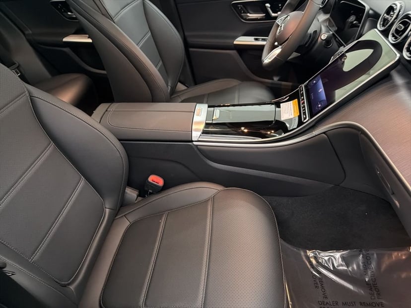 2026 Mercedes-Benz GLC - Image 30
