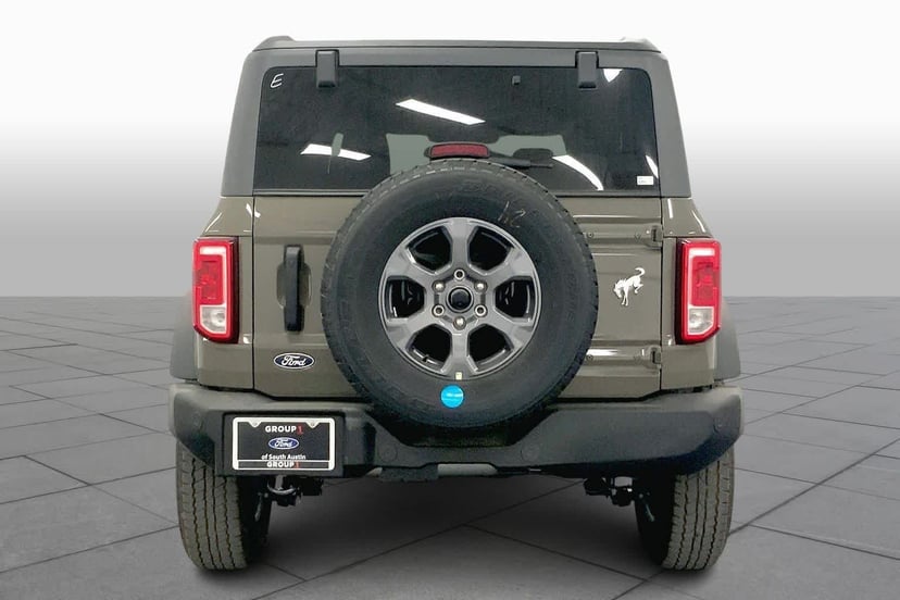 2026 Ford Bronco - Image 4