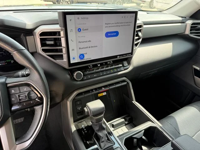 2023 Toyota Tundra Hybrid - Image 19
