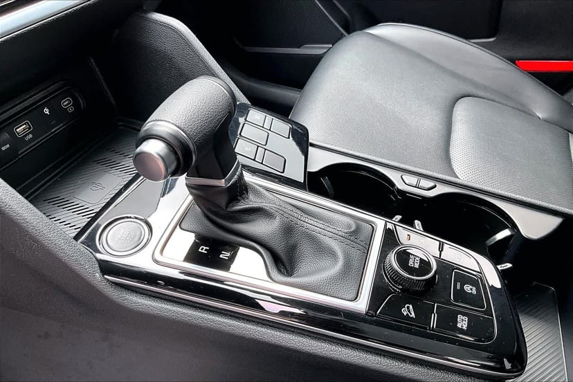 2024 Kia Sportage - Image 16