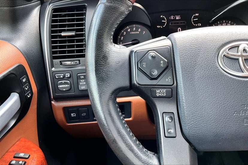 2019 Toyota Sequoia - Image 24