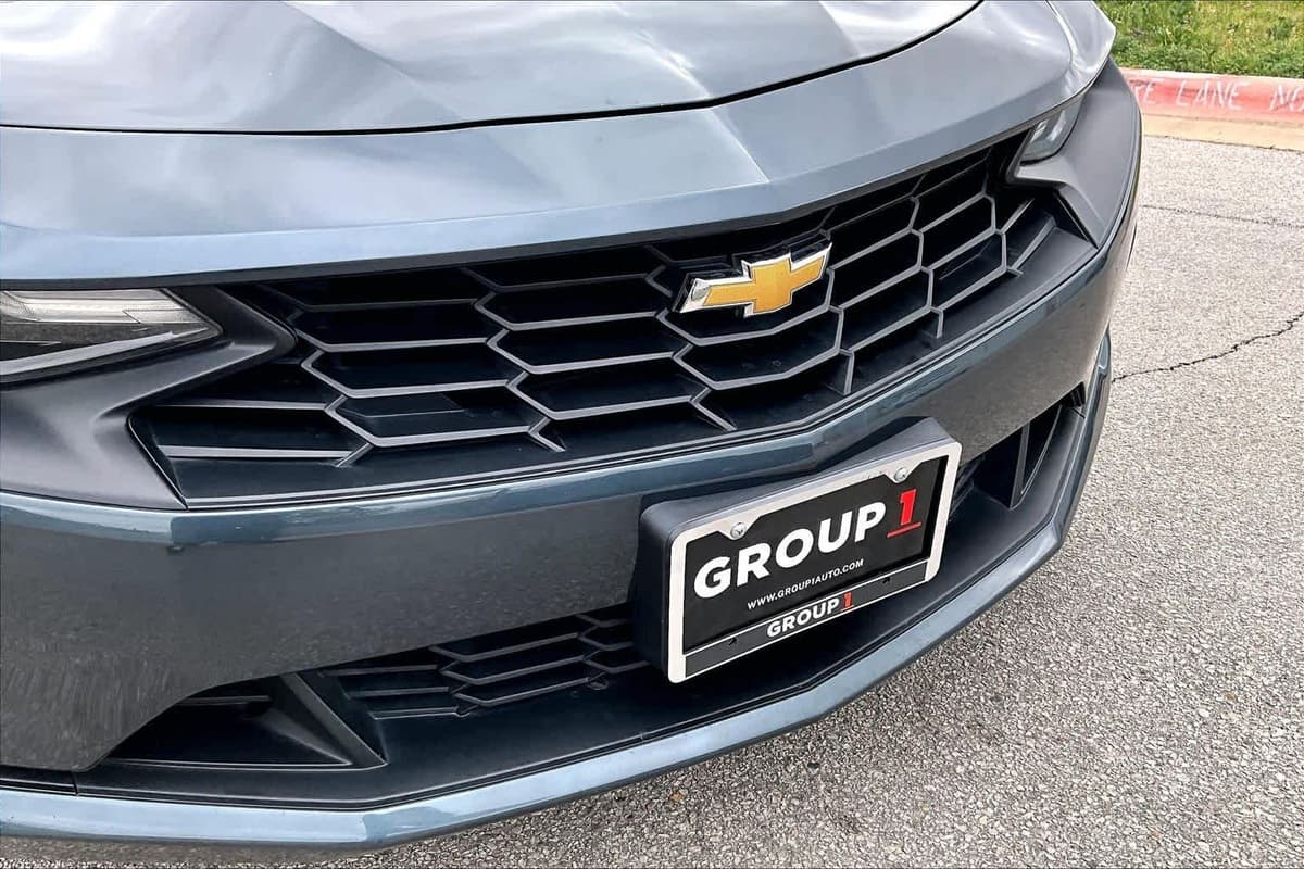 2021 Chevrolet Camaro - Image 29