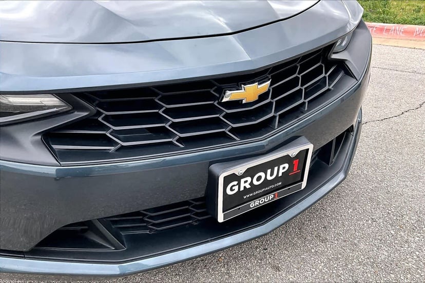 2021 Chevrolet Camaro - Image 29