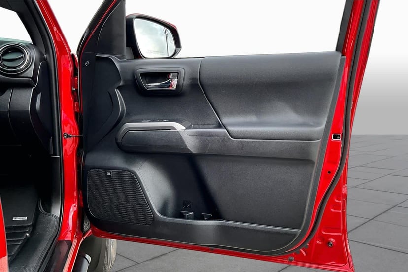 2023 Toyota Tacoma - Image 23