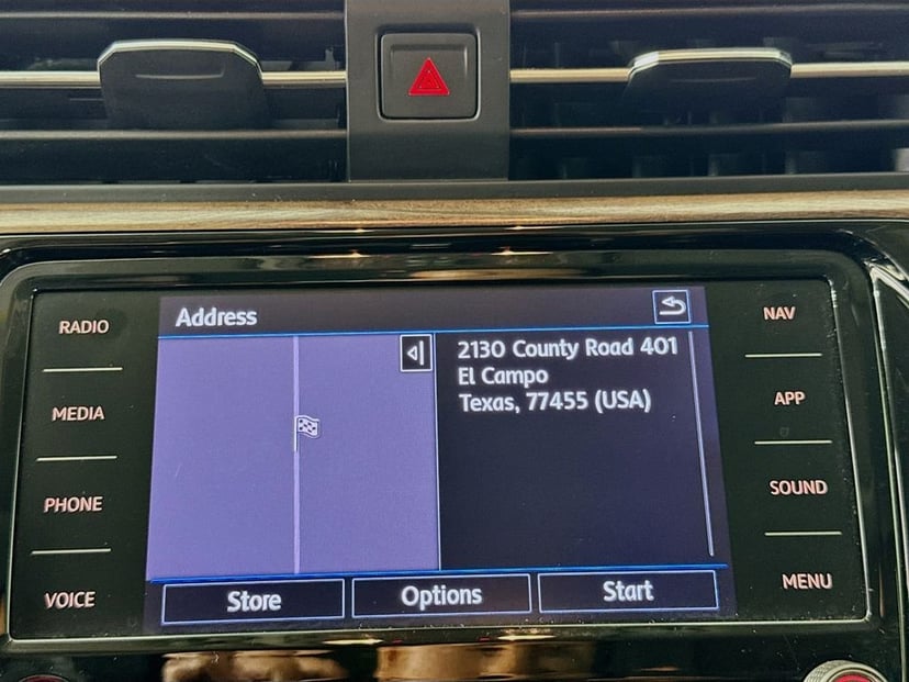 2022 Volkswagen Passat - Image 17