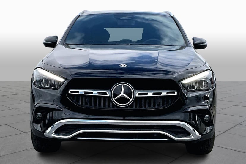 2025 Mercedes-Benz GLA 250 - Image 4