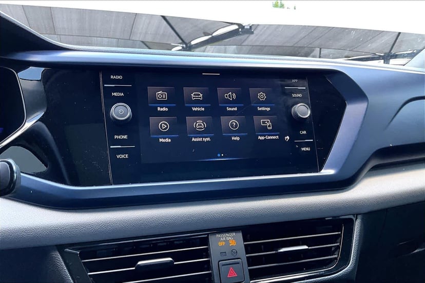 2022 Volkswagen Taos - Image 35
