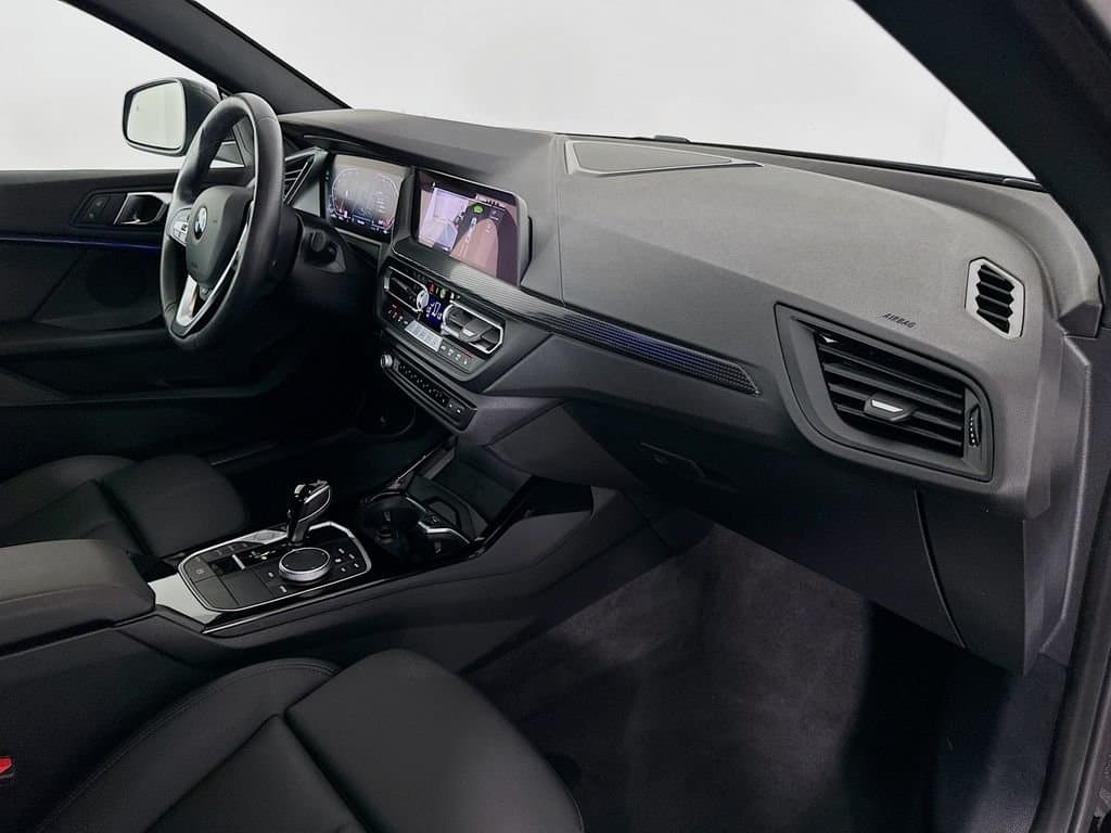 2024 BMW 2 Series - Image 30