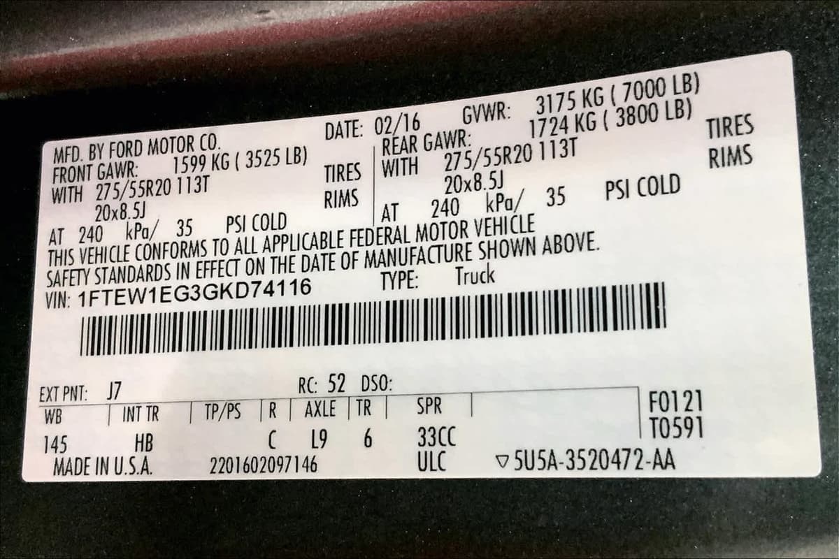 2016 Ford F-150 - Image 30