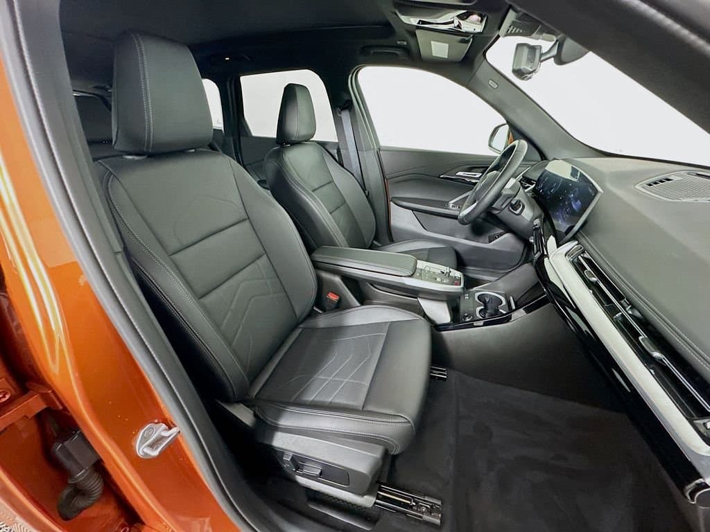 2025 BMW X1 - Image 28