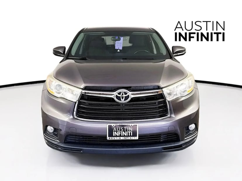 2014 Toyota Highlander - Image 2