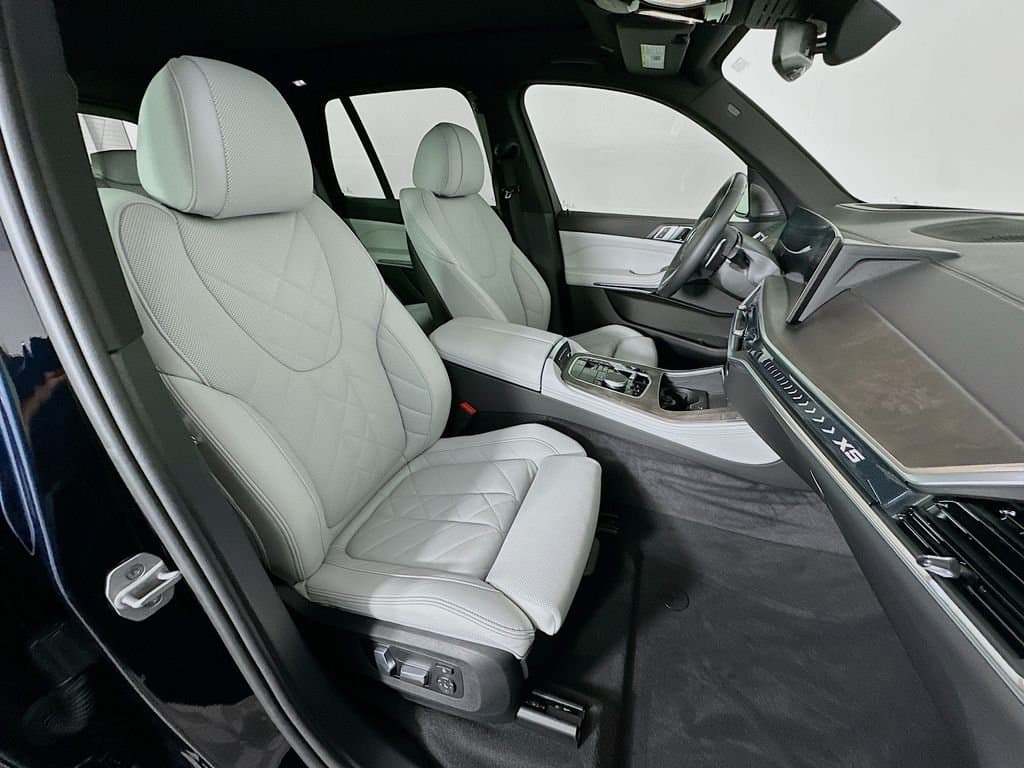 2024 BMW X5 - Image 29