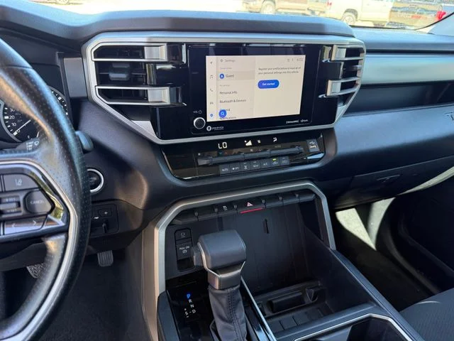2023 Toyota Tundra - Image 17