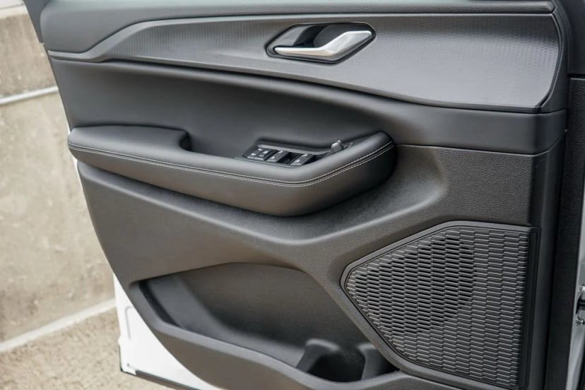 2025 Jeep Grand Cherokee - Image 23