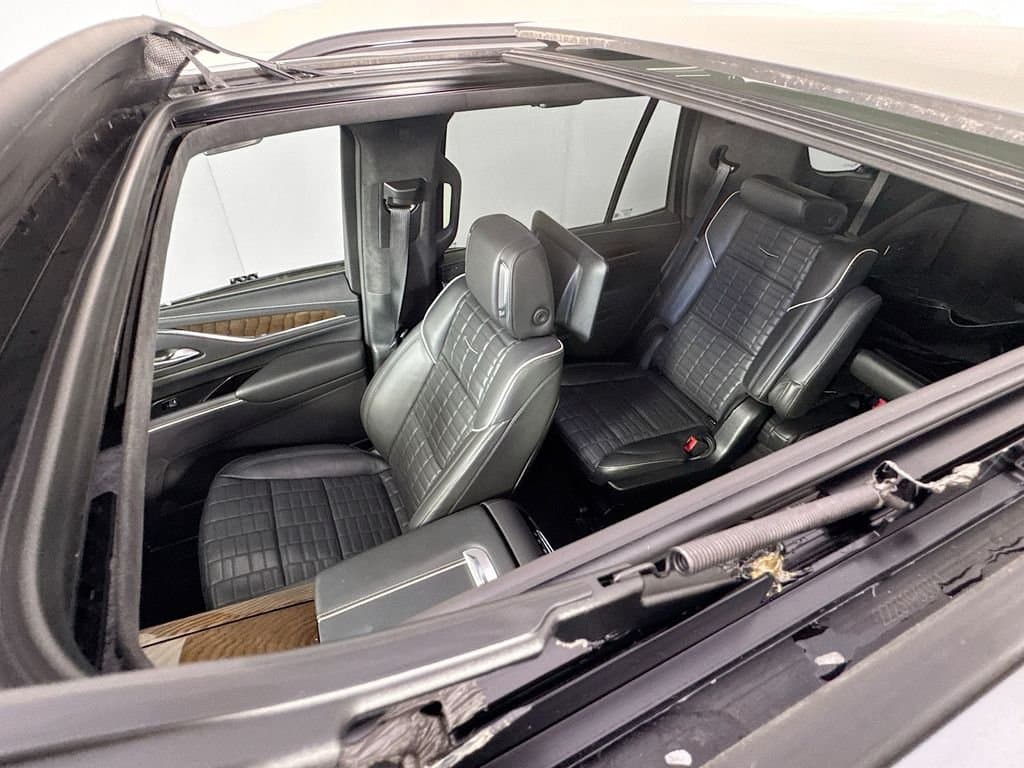 2023 CADILLAC Escalade - Image 28