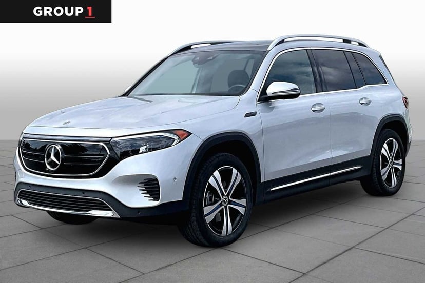 2023 Mercedes-Benz EQB 300 - Image 2