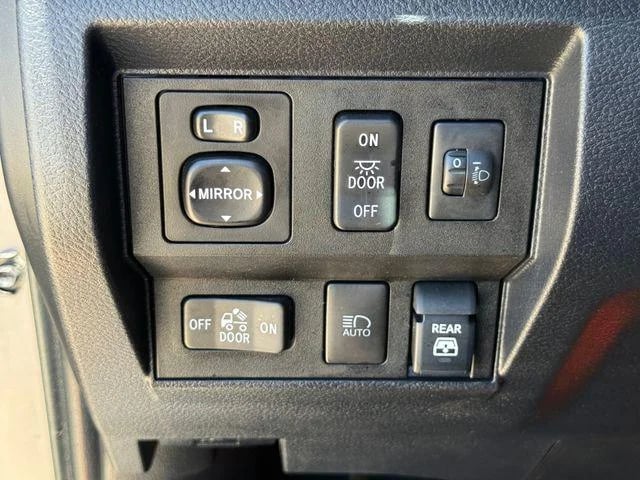 2019 Toyota Tundra - Image 52