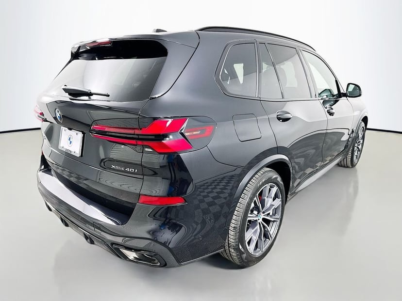 2026 BMW X5 - Image 5