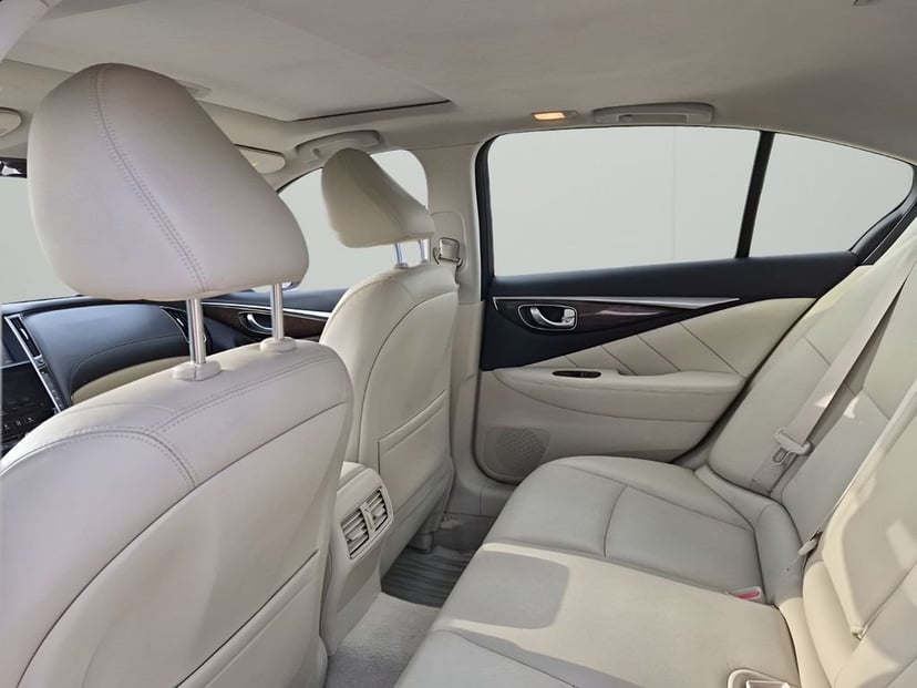 2019 Infiniti Q50 - Image 18