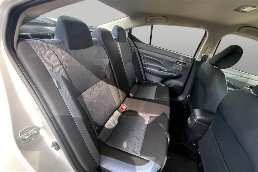 2025 Nissan Versa - Image 20