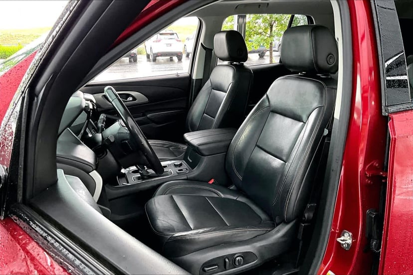 2020 Chevrolet Traverse - Image 8