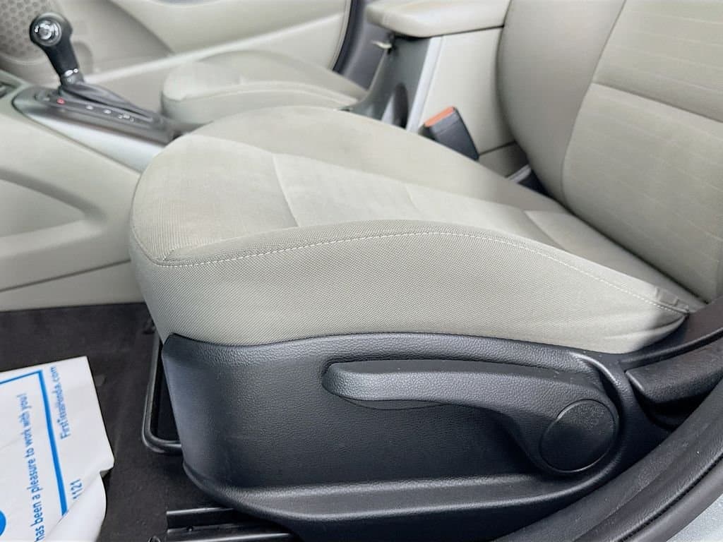 2016 KIA Forte - Image 23