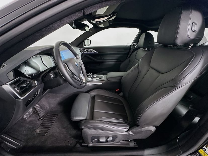 2022 BMW 4 Series - Image 22
