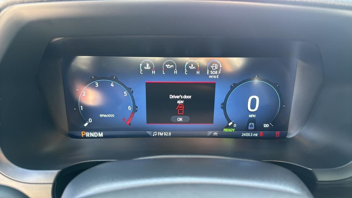 2025 Ford F-150 - Image 14