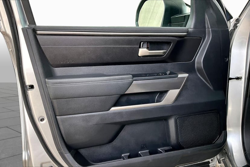 2023 Toyota Tundra - Image 21