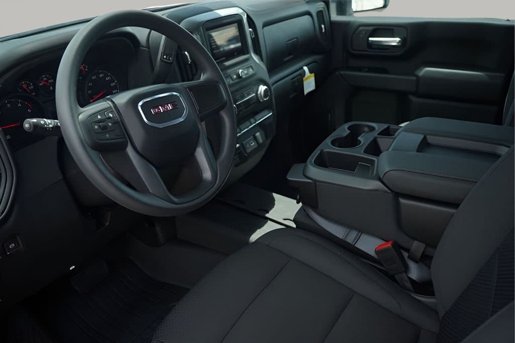 2024 GMC Sierra 2500HD - Image 12