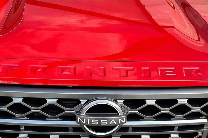 2022 Nissan Frontier - Image 10