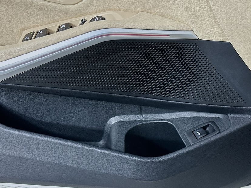 2020 BMW 3 Series - Image 18