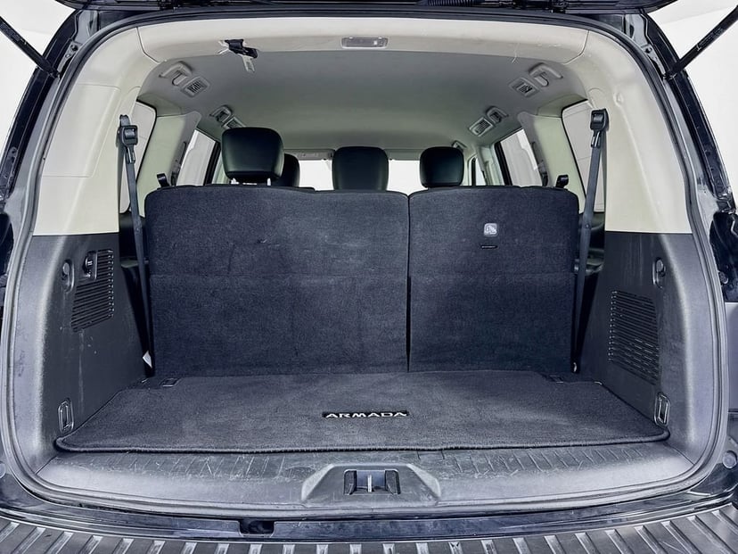 2024 Nissan Armada - Image 32