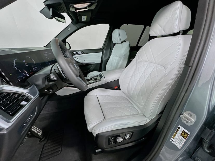 2025 BMW X5 - Image 21