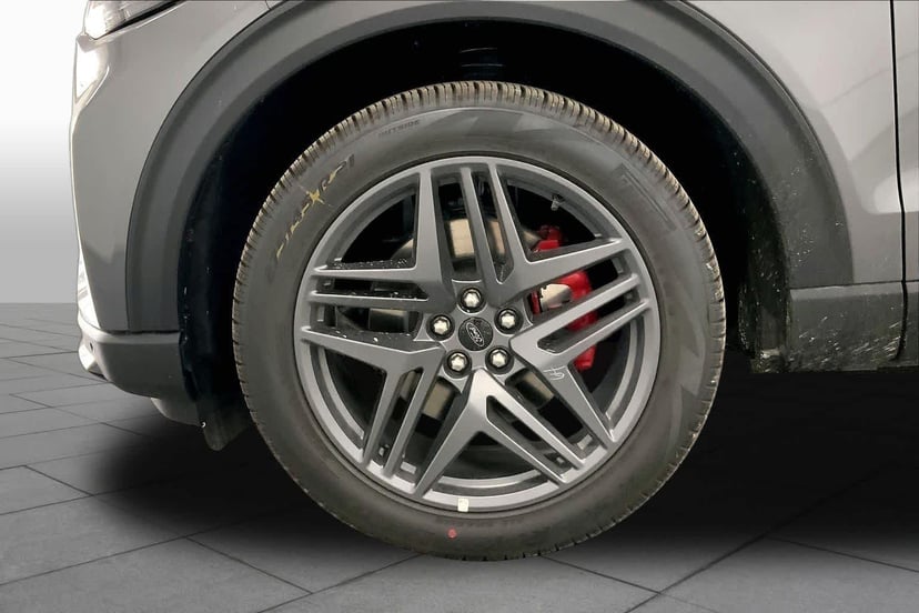 2026 Ford Explorer - Image 9