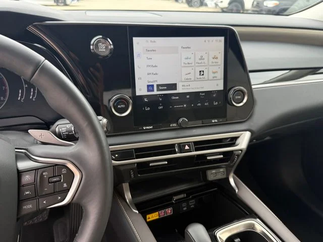 2024 Lexus RX - Image 17