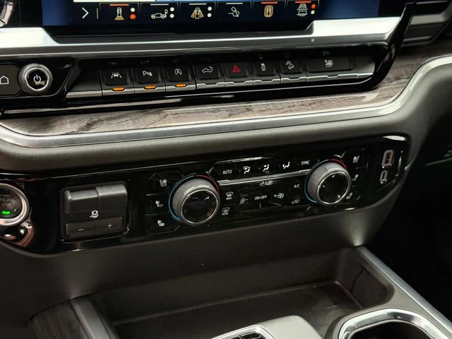 2025 Chevrolet Silverado 1500 - Image 18
