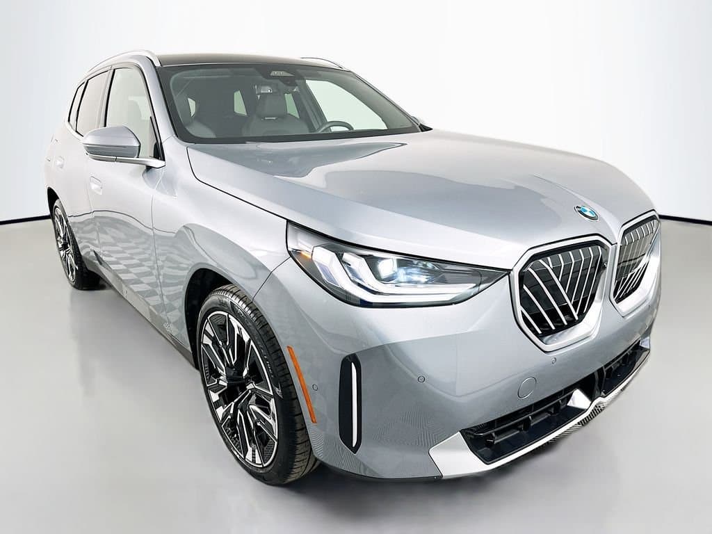 2025 BMW X3 - Image 3