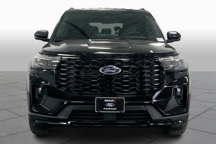 2026 Ford Explorer - Image 3