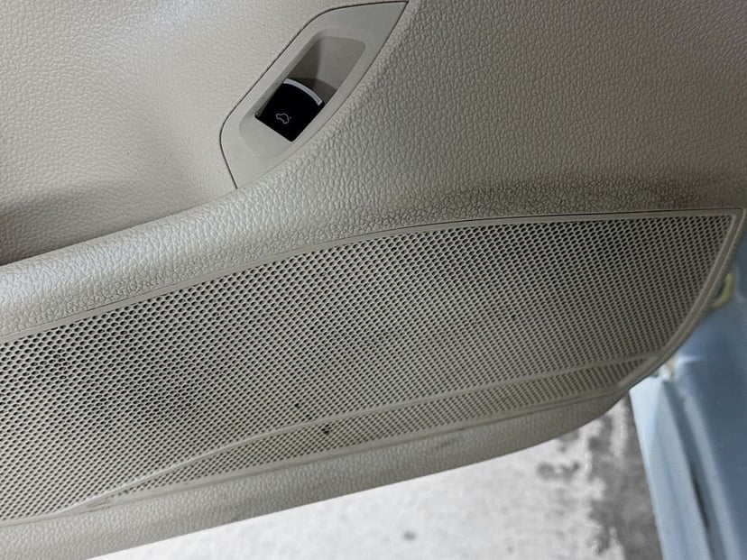 2017 Volkswagen Passat - Image 22