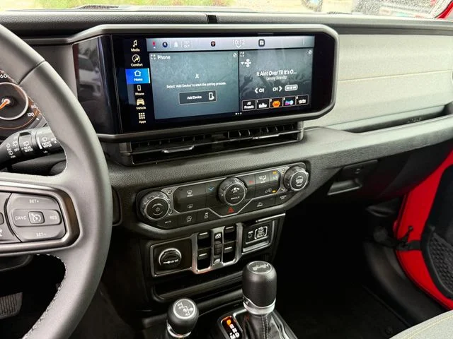 2025 Jeep Wrangler - Image 15