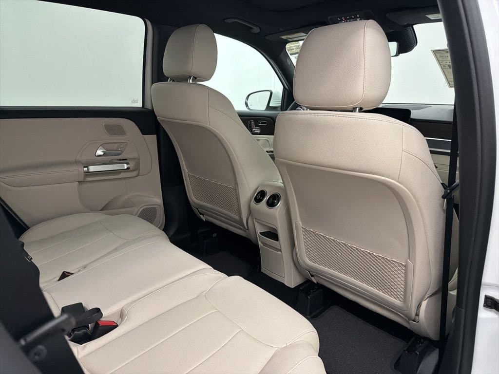 2026 MERCEDES-BENZ GLB - Image 25