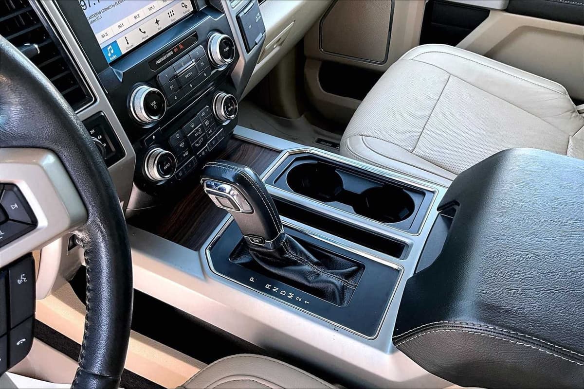 2017 Ford F-150 - Image 16