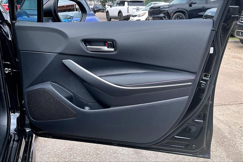 2025 Toyota Corolla - Image 22