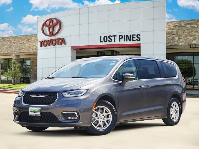 2023 Chrysler Pacifica - Image 1