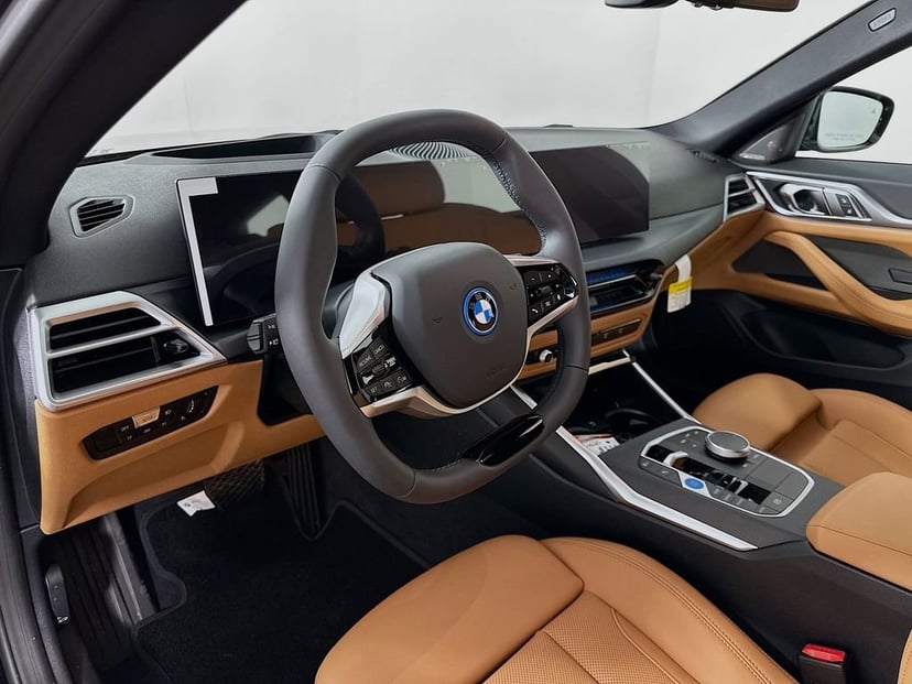 2026 BMW i4 - Image 9