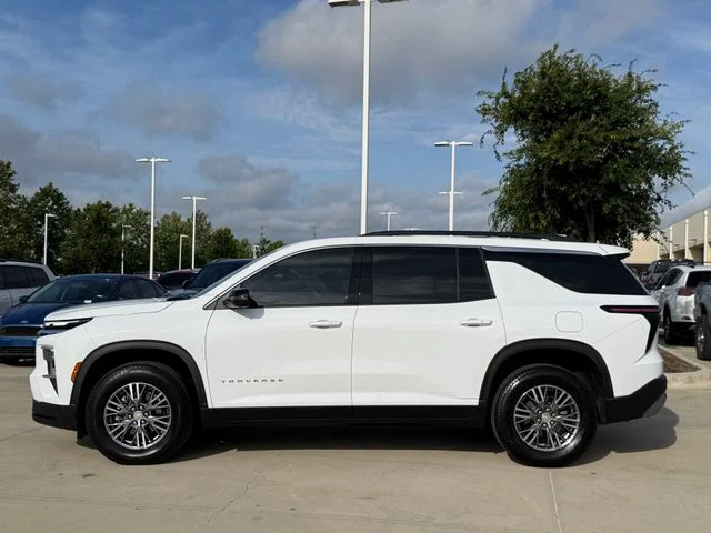 2025 Chevrolet Traverse - Image 7