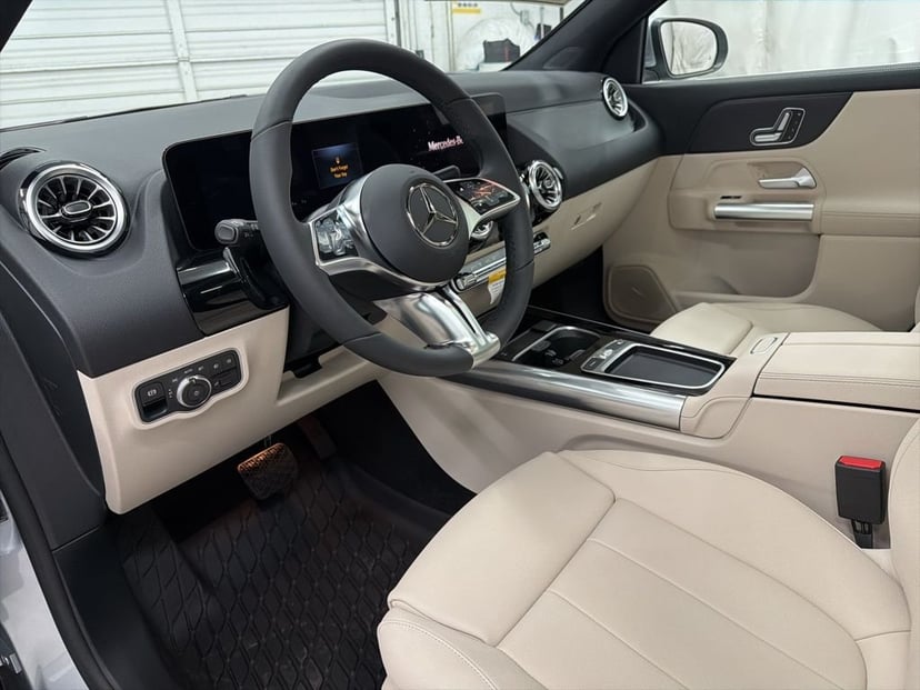 2026 Mercedes-Benz GLA - Image 12